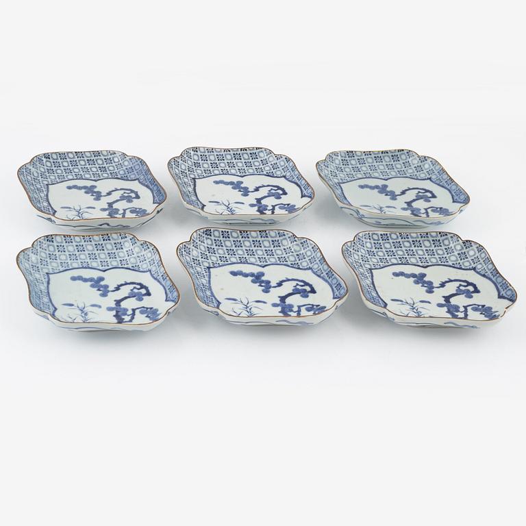 A set of six Japanese blue and white 'Ko-Imari' porcelain dishes, presumably Edo period, (1603-1868).