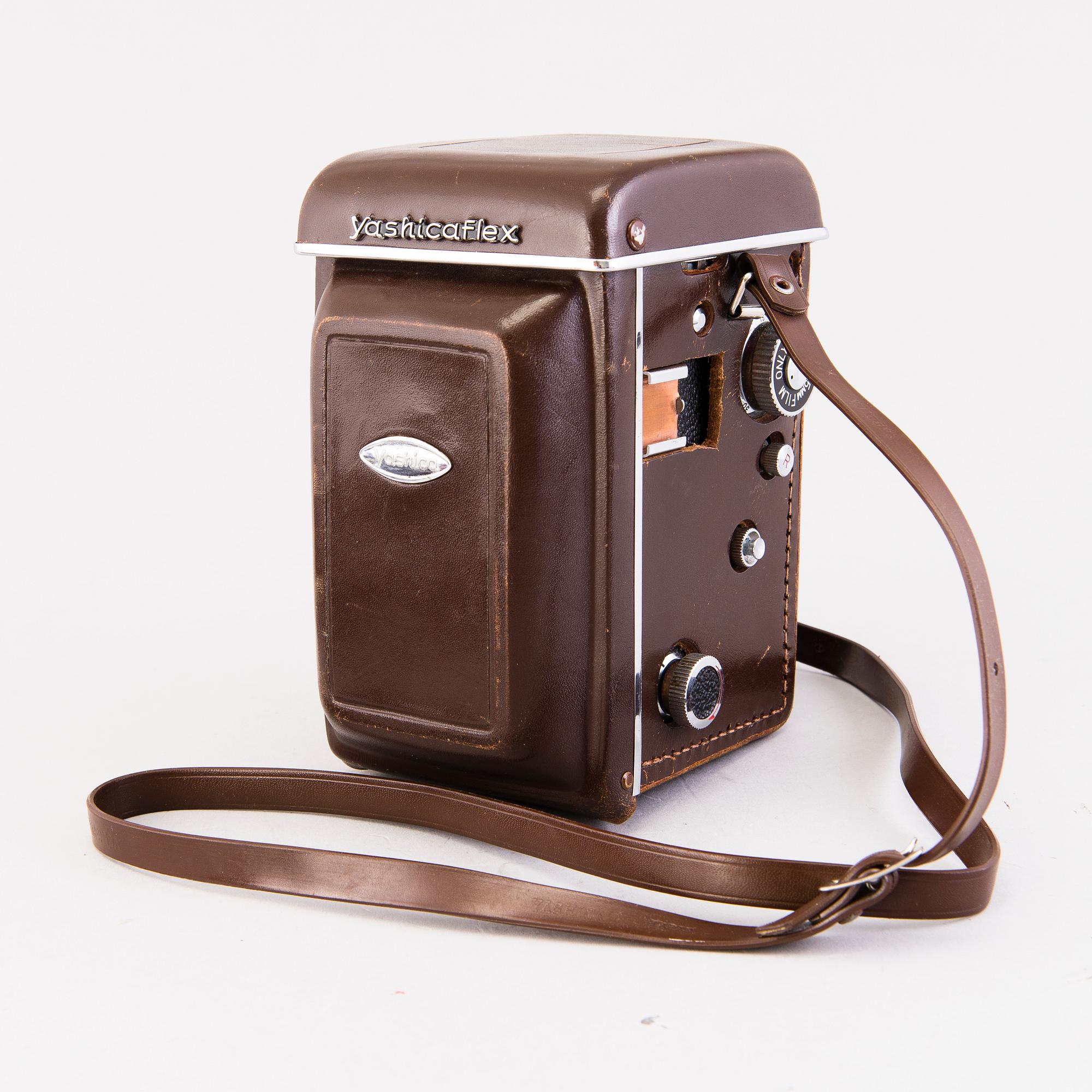 Set of five cameras, with accessories, 1920-50-tal.