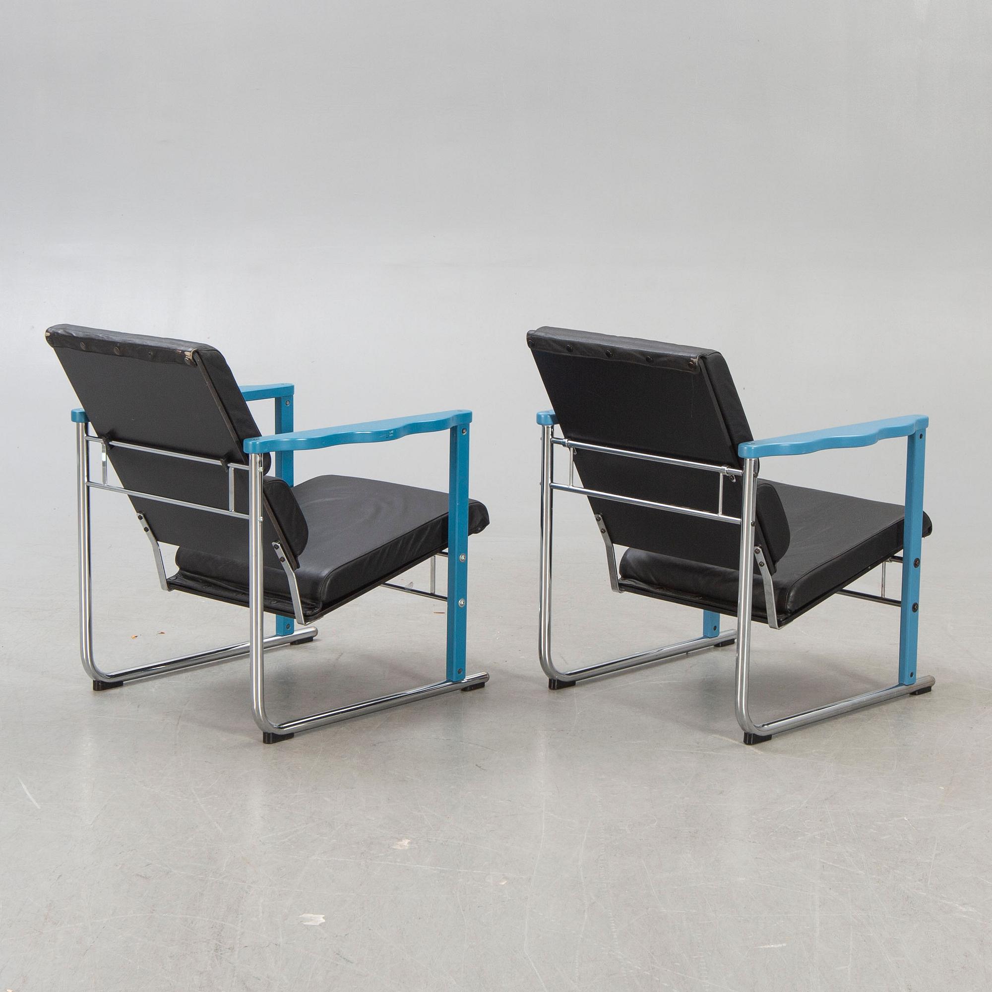 Yrjö Kukkapuro a pair of Experiment armchairs for Avarte 1980s.