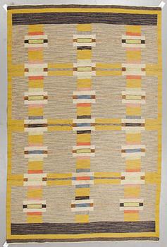 Matto, flat weave, ca 281,5-285 x 182,5-184 cm, signed MG, Sweden around the middle of the 20th century.