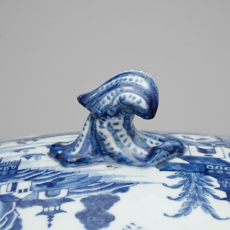 TERRIN, porslin, Kina, Qianlong (1736-1795), Qing Dynastin.