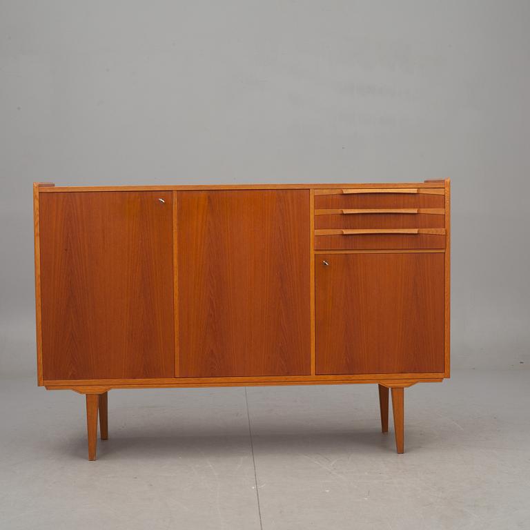 SIDEBOARD, teakfaner. 1960-tal.