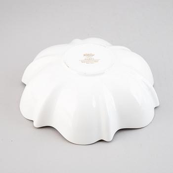 Karin Björquist, a 6-piece 'Nobel' bone china service, Rörstrand.