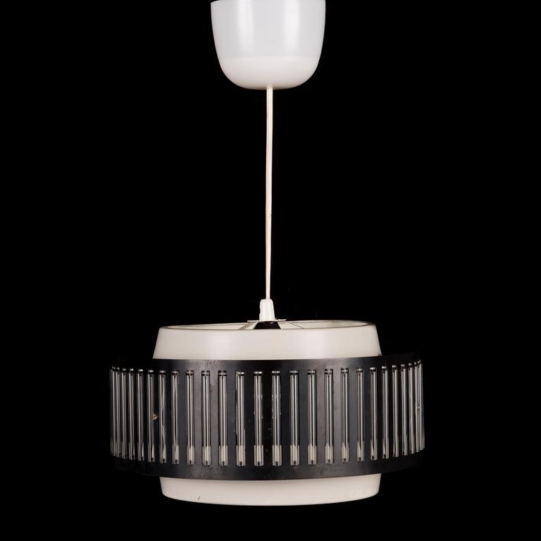 A ceiling light, the latter half of the 20th century.