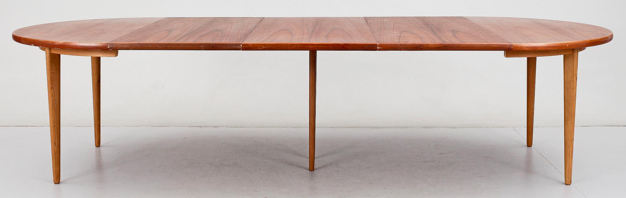 STOLAR, 8 st samt BORD, Karl-Erik Ekselius, JOC Möbler, Vetlanda, 1900-talets mitt.