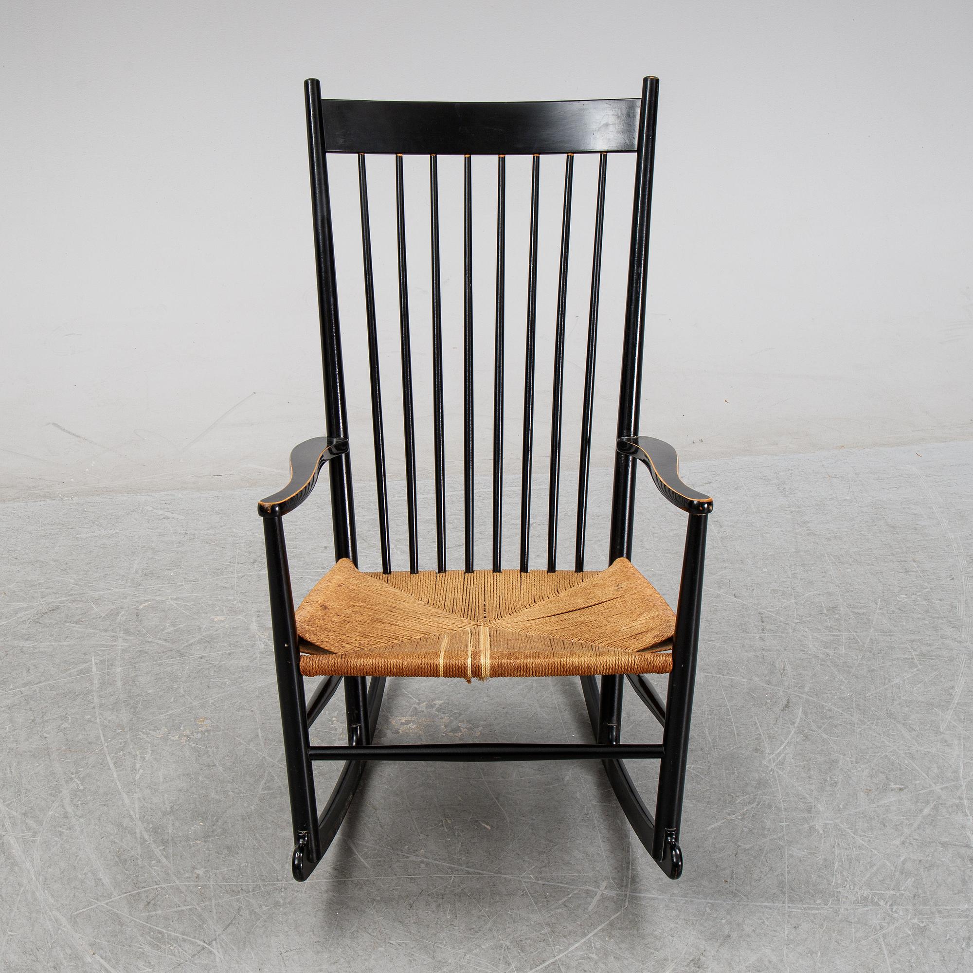 Hans J Wegner, gungstol, "J 16". Danmark, 1900-talet sandra hälft.