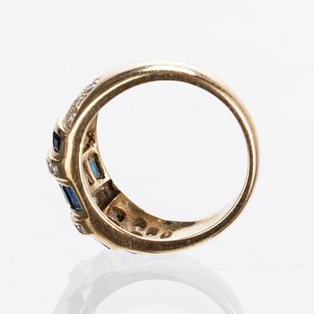 RING, guld, 14 K, diamanter, totalt ca 0,3 ct och safirer, 1988, total vikt 6,3 g.