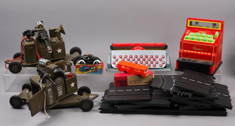 PARTI LEKSAKER, 6 delar, 1900-talets andra hälft.