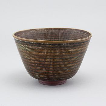 WILHELM KÅGE, a stoneware bowl for Gustavsbergs studio, "Farsta", signed.