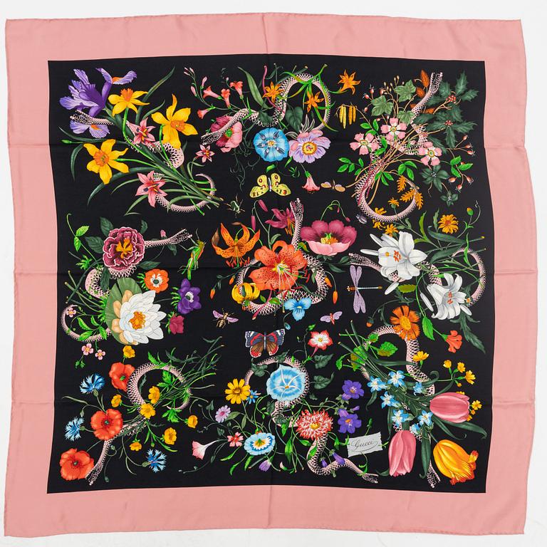 Gucci, scarf, "Flora".