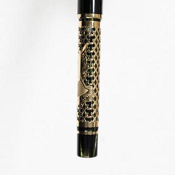 Montegrappa, reservoirpenna, "St Andrews", 18 k guld numrerad 1/7.