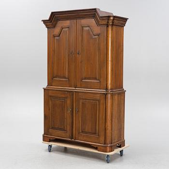 Skåp, 1700-talets mitt.