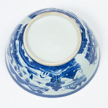 Bålskål, porslin, Kina, Jiaqing (1796-1822).