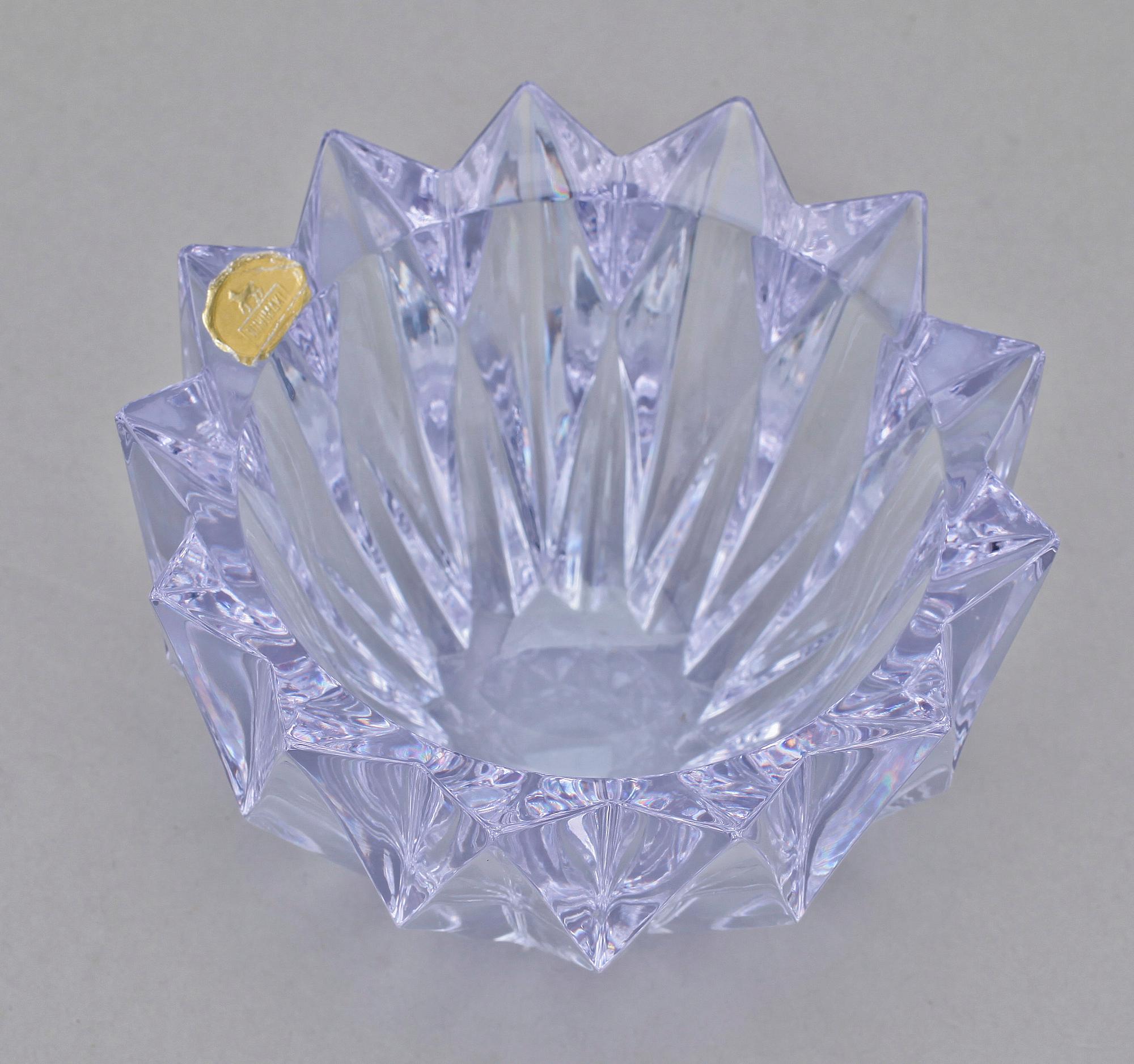 VAS, glas, Aimo Okkolin, Riihimäki, Finland, sign och märkt LASI 104.