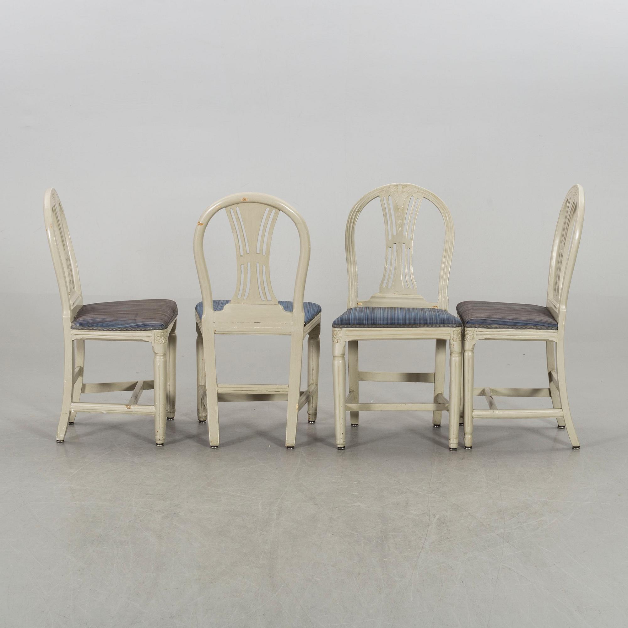 A set of eight Swedish late Gustavian chairs begging of the 19th century.