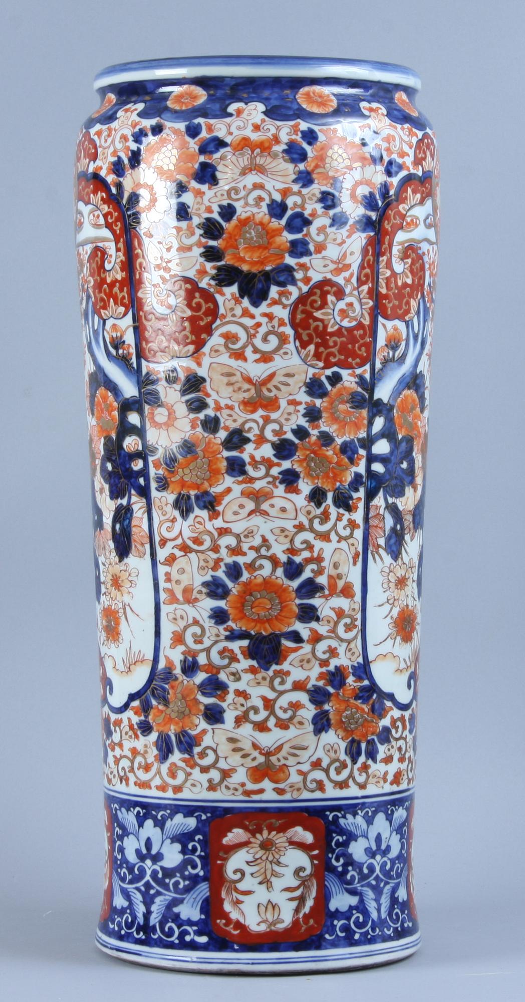 PARAPLYSTÄLL, porslin, Japan, 1900-talets början.