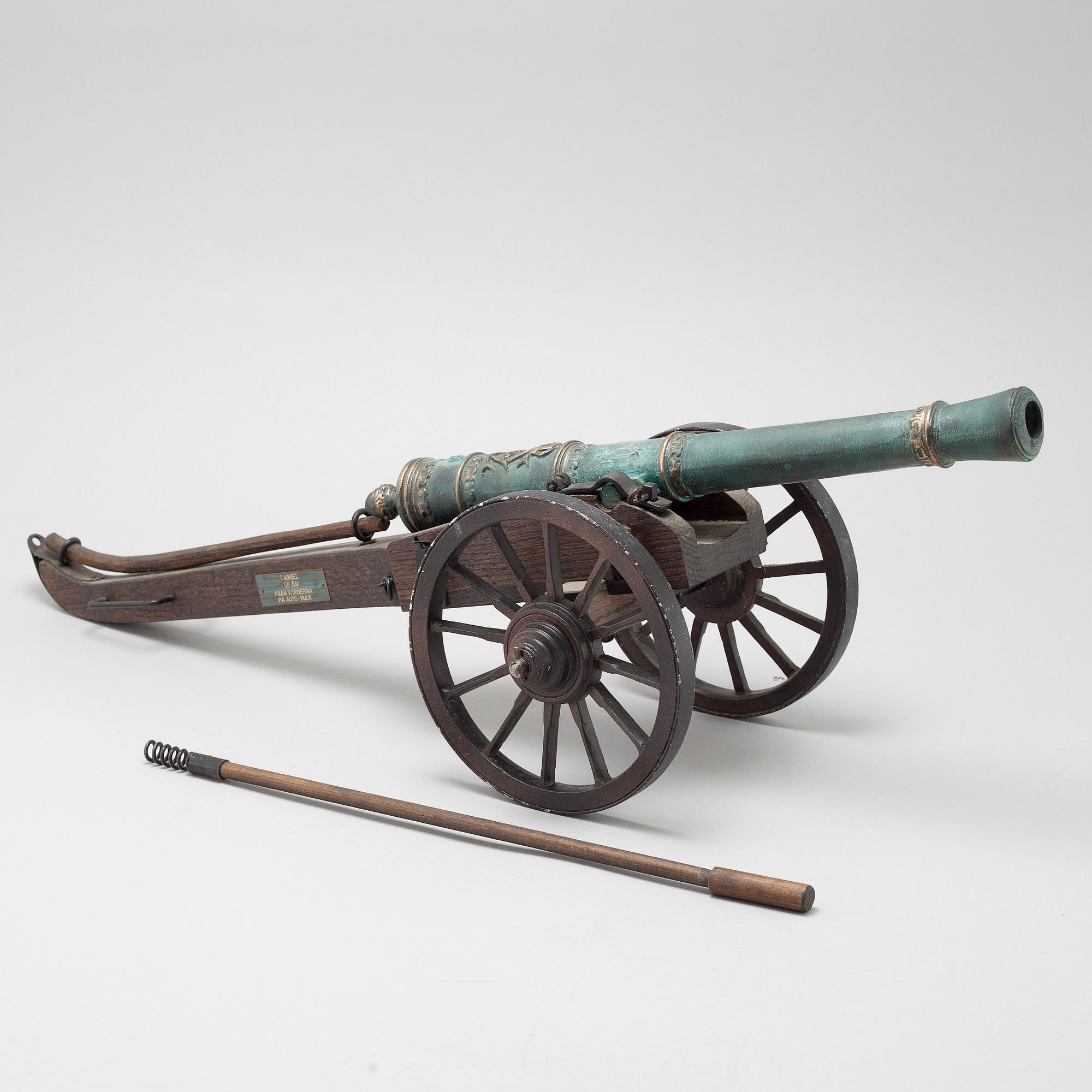 A table cannon, second half of the 20th century.