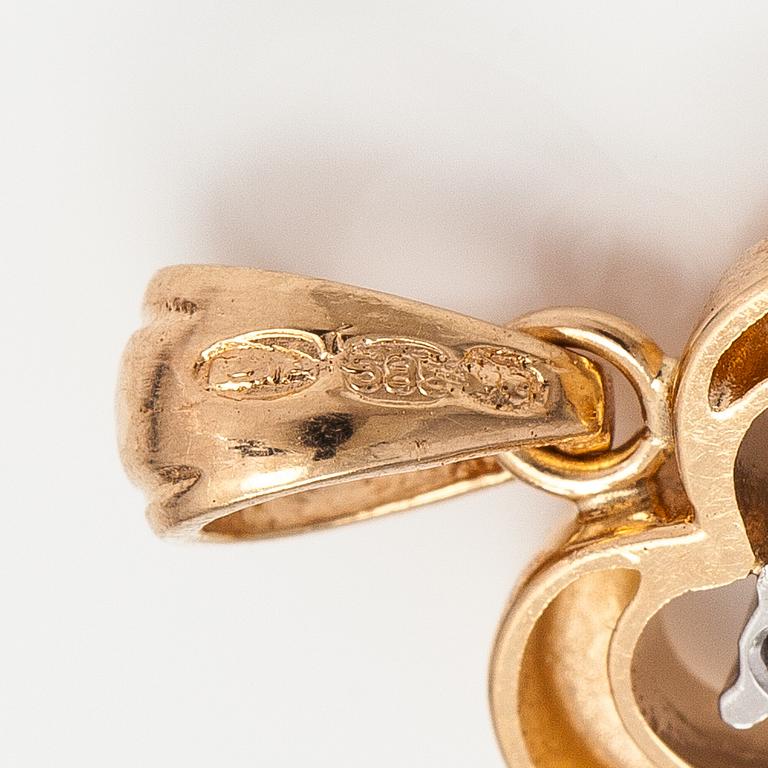Hänge, 14K guld, diamanter ca 0.045 ct tot. Einari Ailio, Jyväskylä.