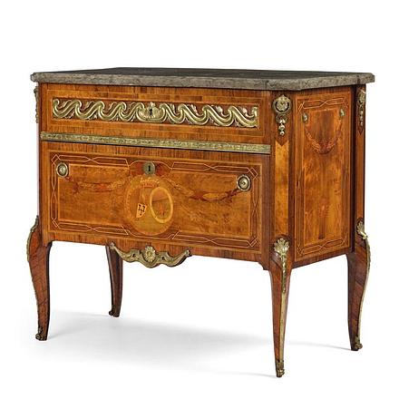 Important Spring Sale presenterar Lilliesvärd-Hummerhielmska byrån – en unik möbel av Gottlieb Iwersson