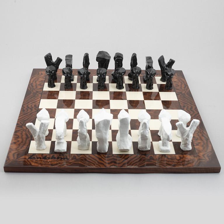 Bengt Lindström, a chess set, executed circa 1994-95.