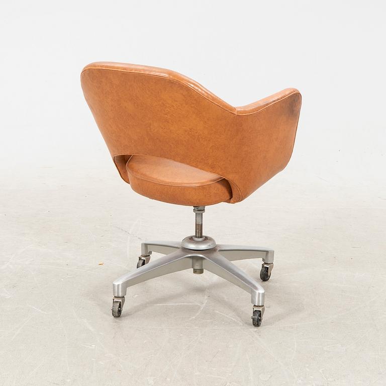 Eero Saarinen, desk chair NK (Nordiska Kompaniet) for Knoll international 1960s.