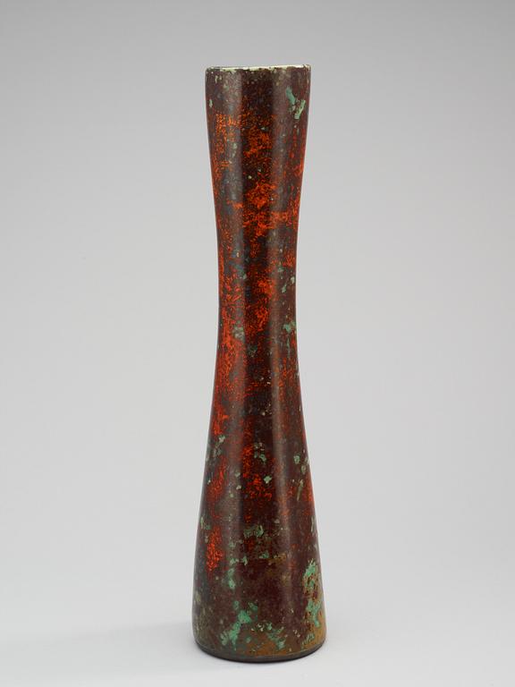 A Hans Hedberg faience vase, Biot, France.