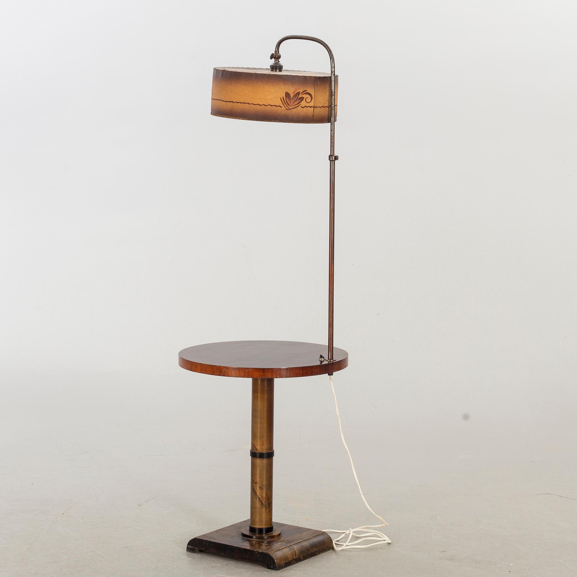 GOLVLAMPA m BORD, funkis.