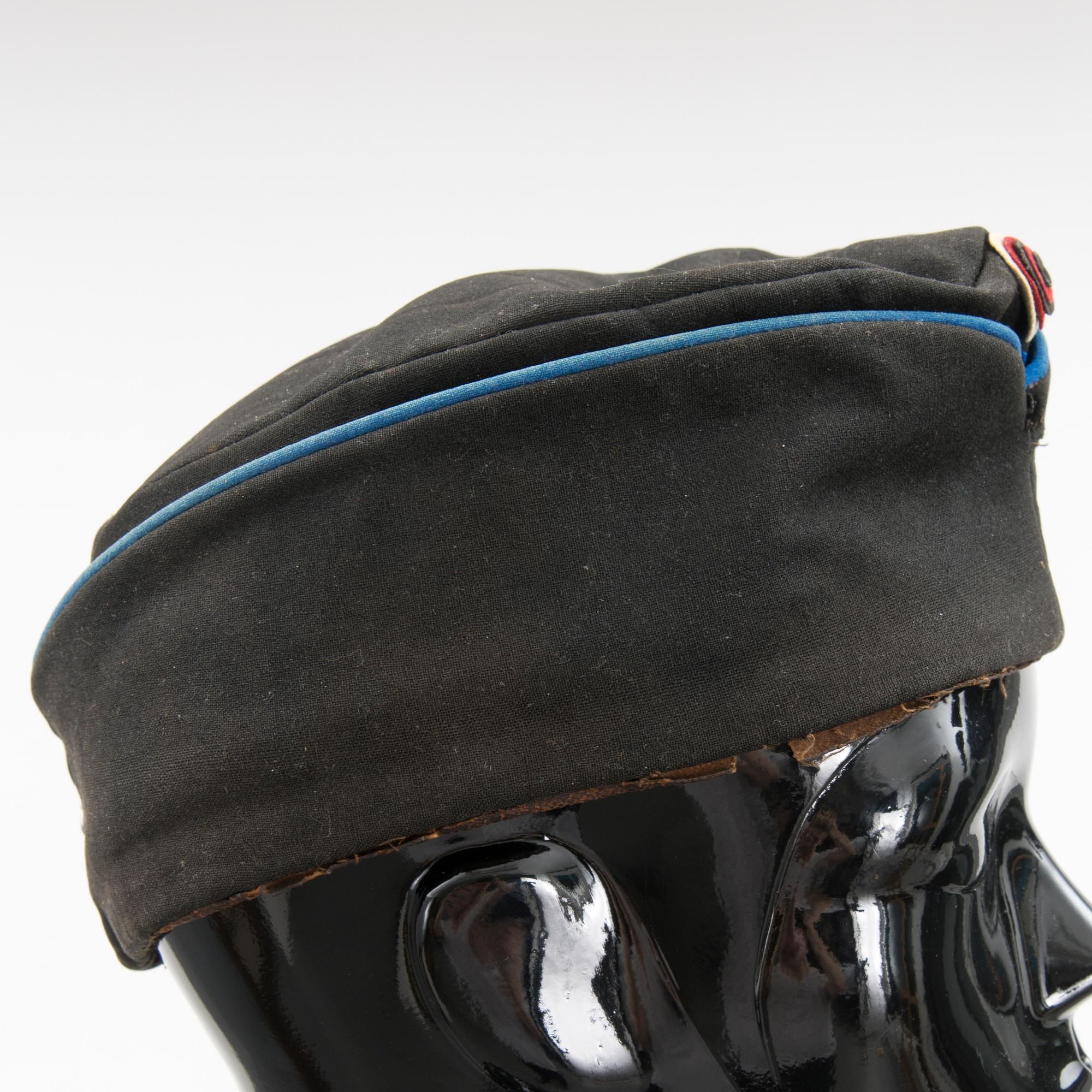 An 1890s Imperial Russian cadet cap.