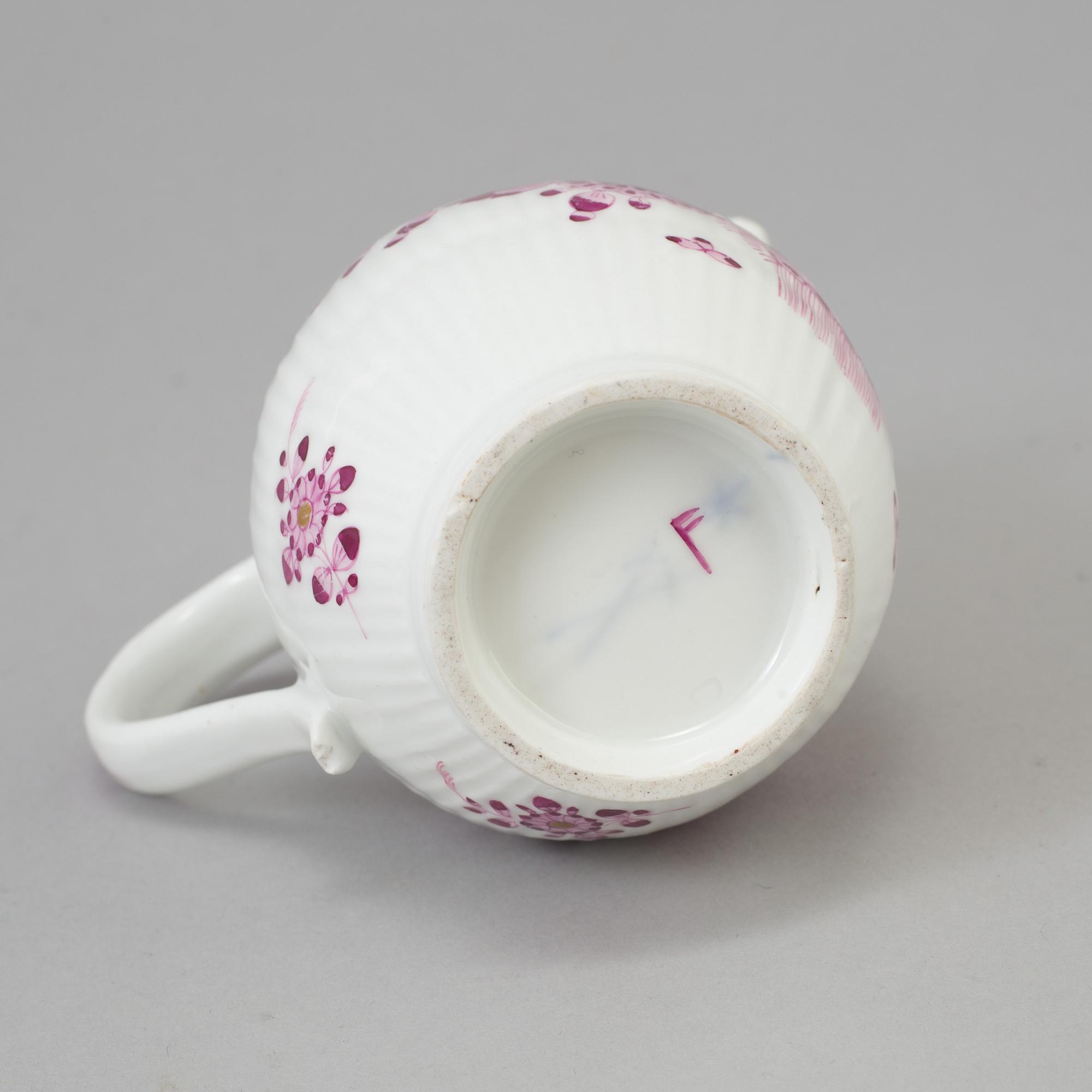 KANNA med LOCK, samt KOPP med FAT, porslin. Meissen, 1700-tal.