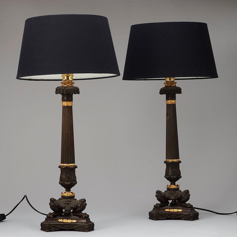 A pair of Louis Philippe 19th Century table lamp.