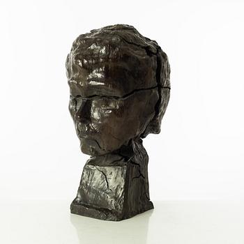 Gudmar Olovson, sculpture. Signed. Numbered. Foundry mark. Bronze, height 55 cm, length 34 cm.