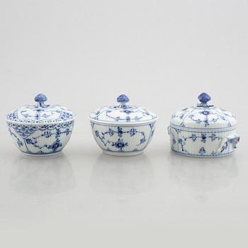 A group of three sugar bowls and three creamers, "Blue Fluted" / "Musselmalet", Royal Copenhagen.