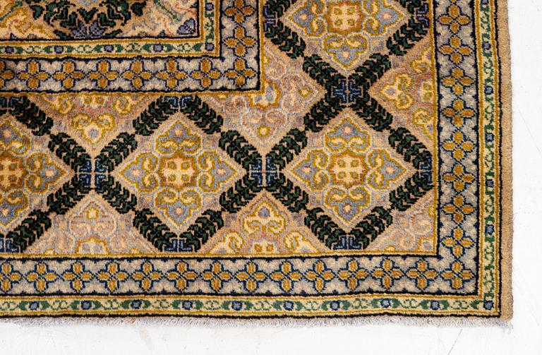 Carpet, Keshan 316 x 222 cm.