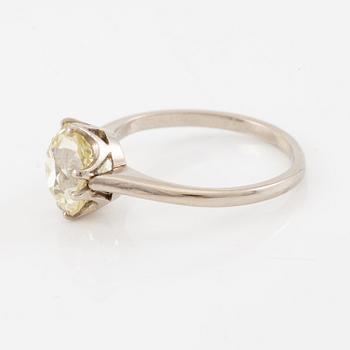 Ring, 18K white gold set with an old-cut diamond, approx. 1.85 ct.