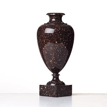URNA. Älvdalen, 1800-talets början, Empire.