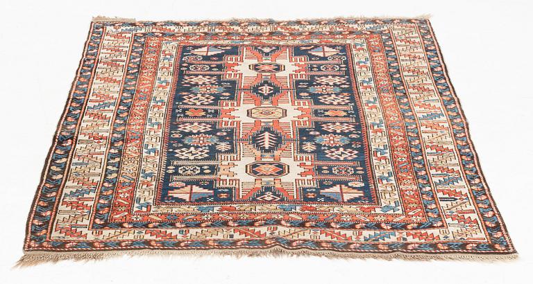 Matta, antik Shirvan, ca 143 x 113 cm.
