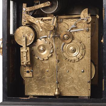 Claudius du Chesne musical table clock (clockmaker in London 1693-1730), circa 1705, Queen Anne.