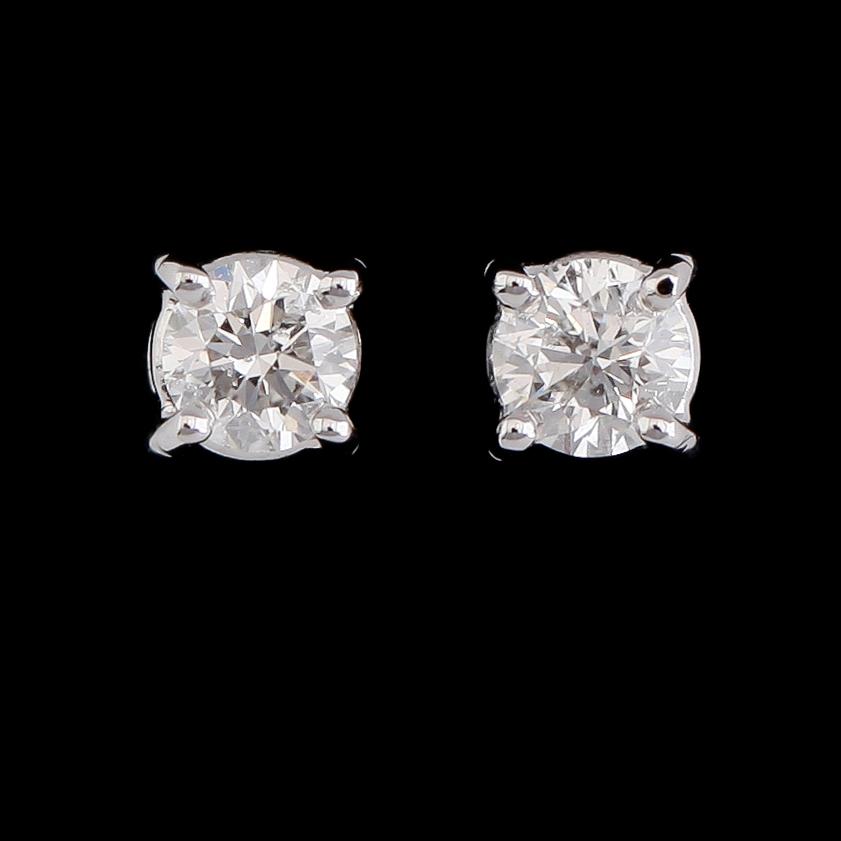 ÖRHÄNGEN, 1 par, 18K vitguld, briljantslipade diamanter tot ca 0.38 ct.