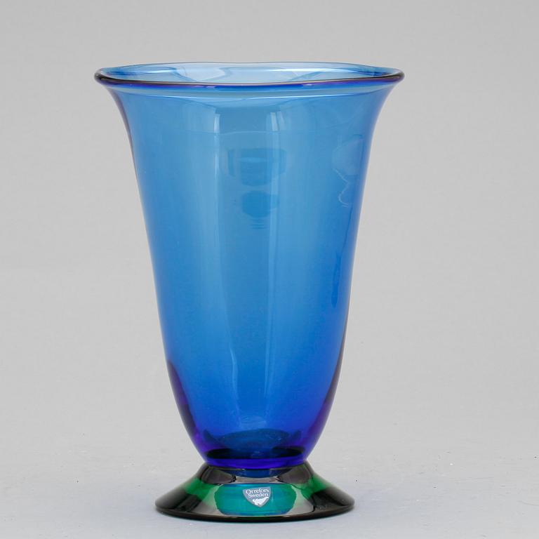 VAS samt SKÅL, glas, "Louise", Erika Lagerbielke, Orrefors.