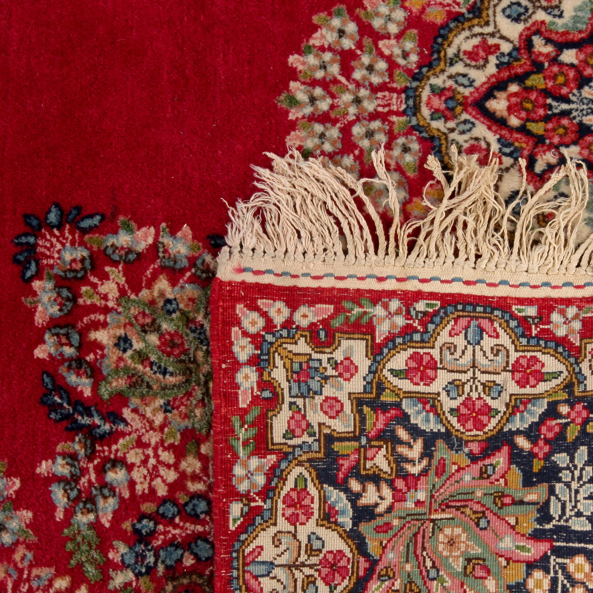 MATTA, Kirman, 1900-talets andra hälft, 270 x 180 cm.