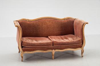 SOFFA, rokokostil, 1900-talets första hälft.