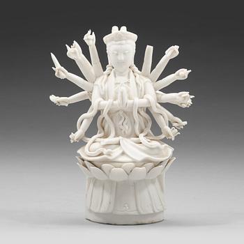 606. GUANYIN, blanc de chine. Qingdynastin (1644-1912).