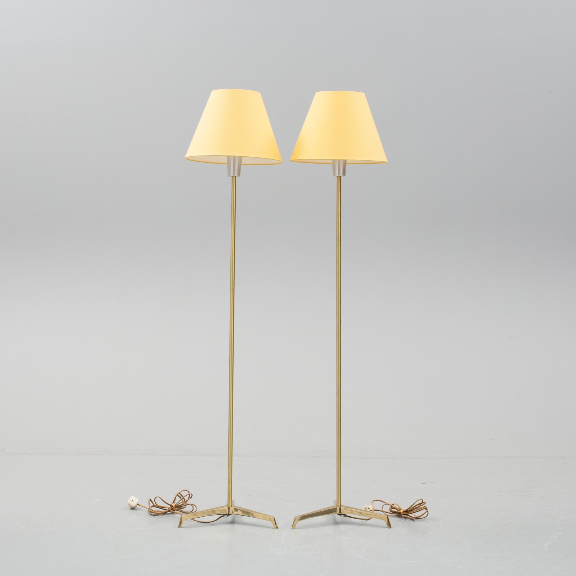 GOLVLAMPOR, ett par, Sverige, 1900-talets andra hälft.