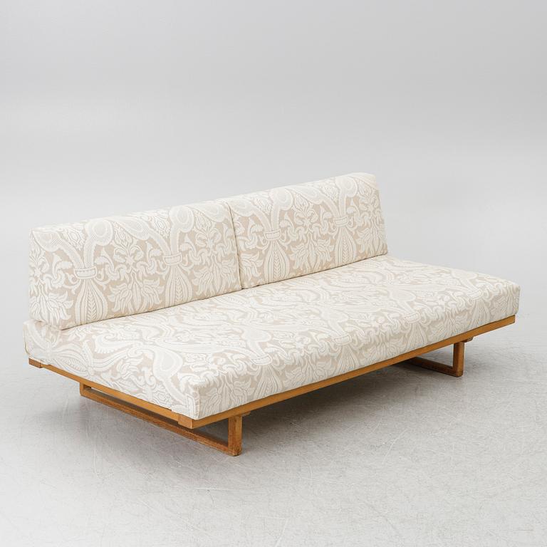 Børge Mogensen, a model 4311/4312 daybed, Fredericia Stolefabrik, Denmark, mid20th century.