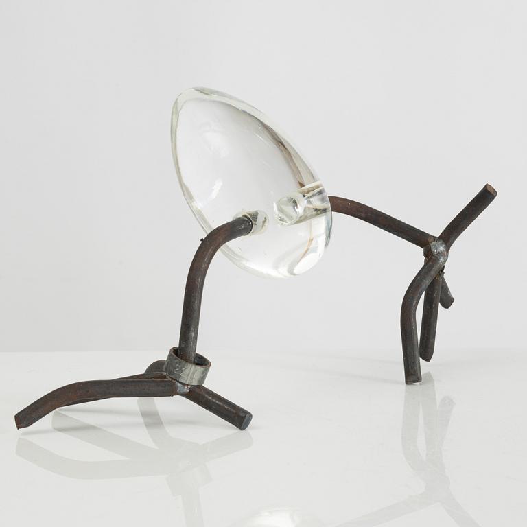 Koen Vanmechelen, "Walking Egg".