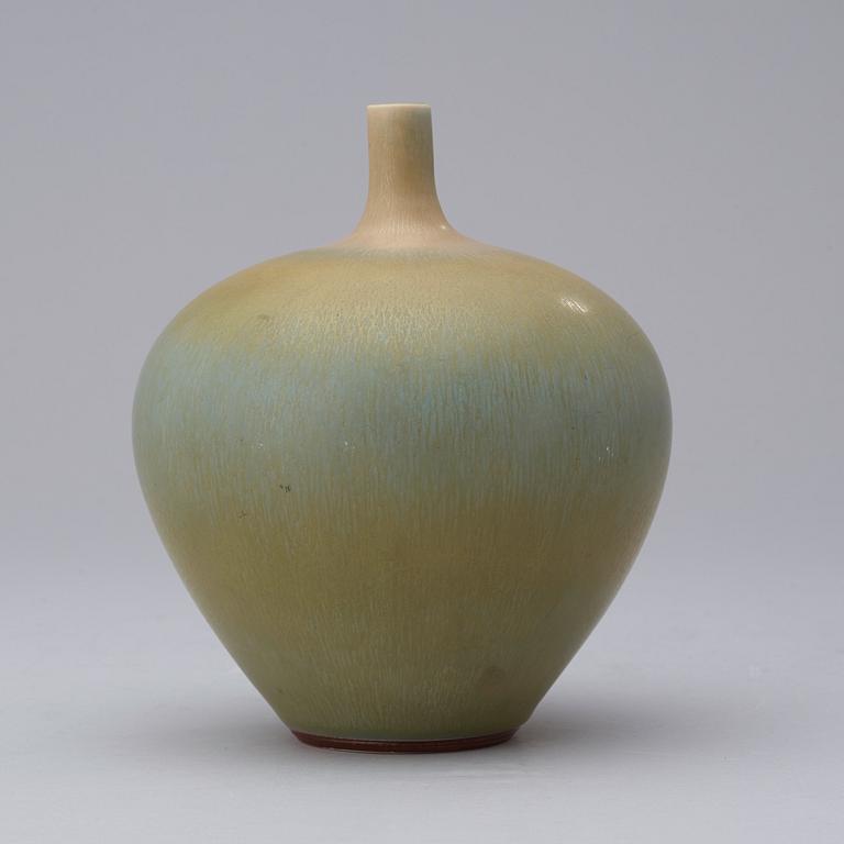 A Berndt Friberg stoneware vase, Gustavsberg Studio 1966.