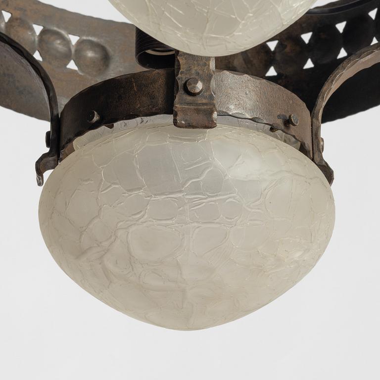 Taklampa, jugend, omkring år 1900.