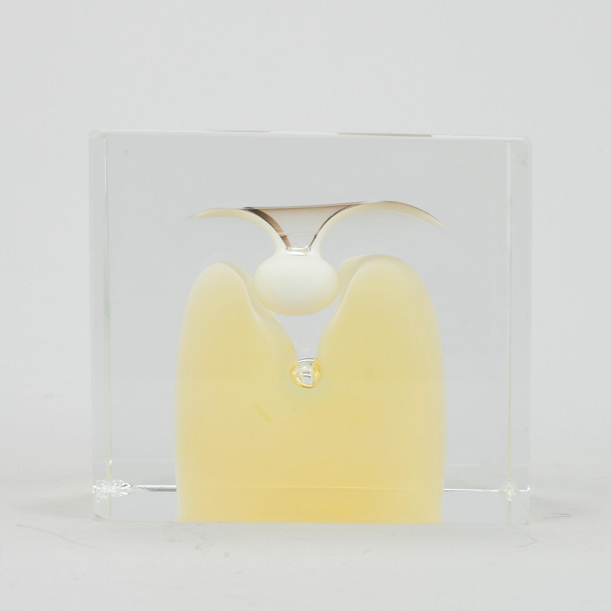 ÅRSKUB, glas, signerad Oiva Toikka, Nuutajärvi 1989, numrerad 905/2000.