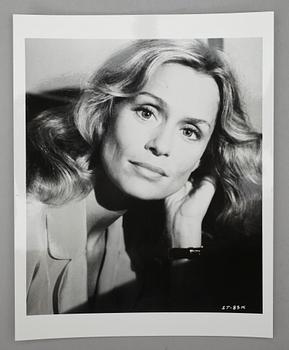 FILMMEMORABILIA, promotionfotografier, ca 100 st, från nio filmer, bl a "Women on the Edge of a Nervous Breakdown".