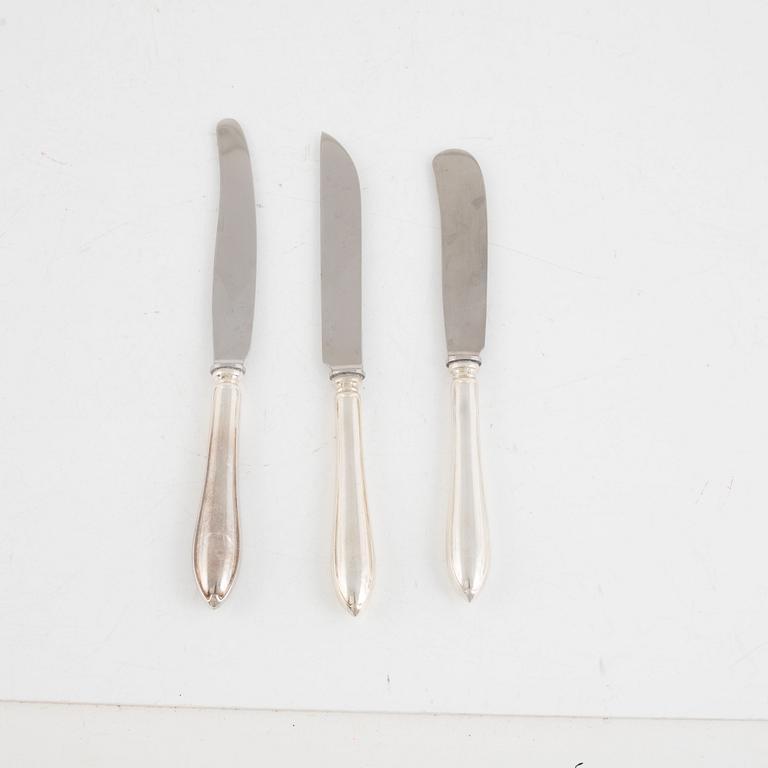 A 105-pices silver flat wear set, model "Svensk Spets", with Swedish import marks and by GAB, Sweden, 1919-23.